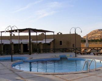 Dehiba Resort - Siwa - Pool