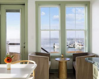 Regatta Inn - Adults Only - Charleston