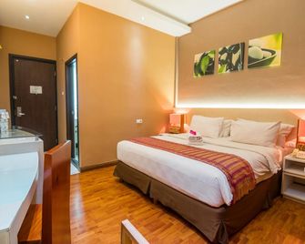 奧克維爾酒店 - 巴東