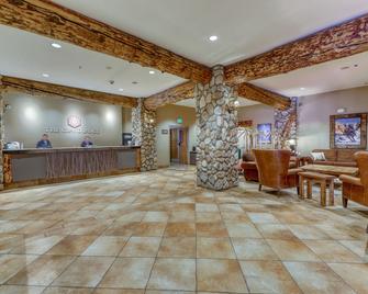 2nd-Floor Studio w/Mtn Views, Shared Outdoor Hot Tub & Heated Pool, Washer/Dryer - Crested Butte - Front desk