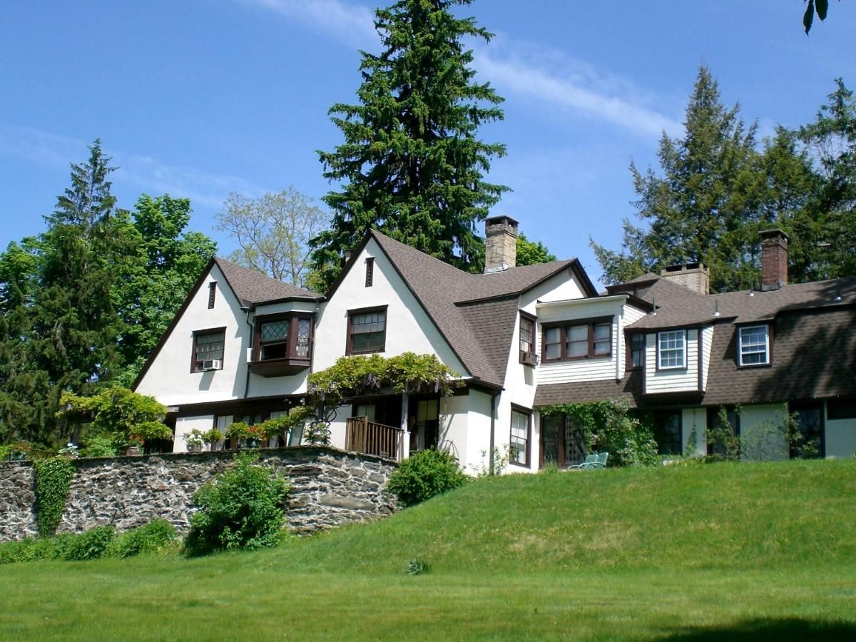 Whistler`s Inn Bed & Breakfast