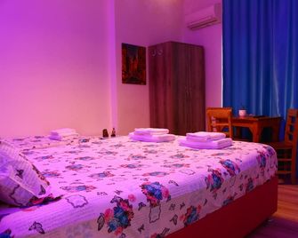 Halikarnas Butik Hotel - Büyükada - Schlafzimmer