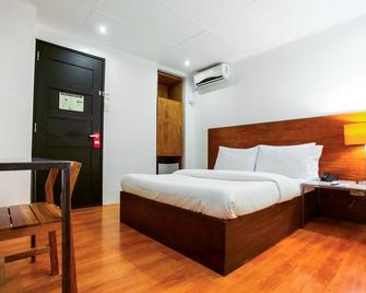 Hotel Durban - Manila - Schlafzimmer