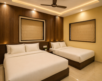 Hotel Veeratn - Kolhapur - Obývací pokoj