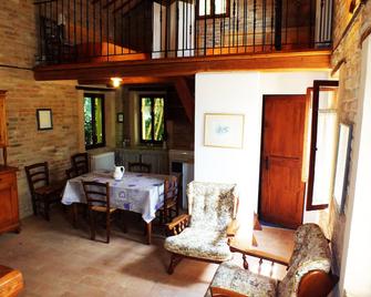 Agriturismo La Casa della Lavanda - Il Casale - Monte San Vito - Comedor
