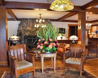 The Chestnut Inn - Deposit - Lobby