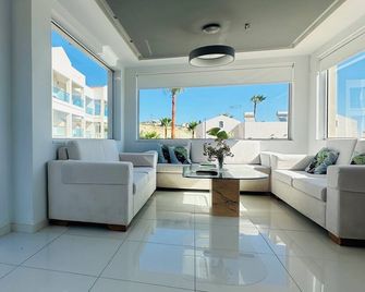 Saradari Beach Hotel - Adults Only - Hersonissos - Recepción