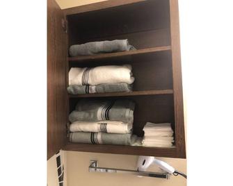 HCHideaway-Quiet, Cottagelike! Pet Friendly! Close to airport. - Aberdeen - Room amenity