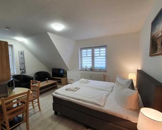 Ferienwohnung Kranichnest - Sagard - Schlafzimmer