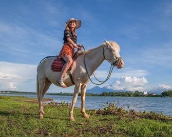 Caliraya Resort Club - Lumban