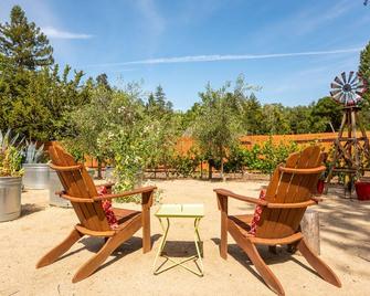 Escape to Sebastapol's charm, near Graton Resort - Sebastopol - Patio