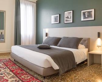 Grand Canal Suites - Venice - Bedroom