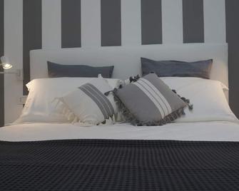 L'Ancora B&B - Milazzo - Soverom
