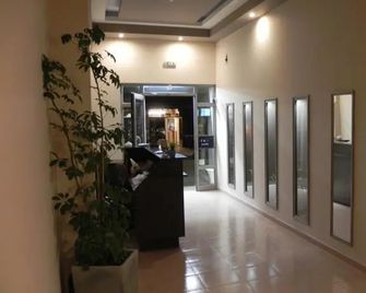 Malenia Hotel - Tolo - Gang