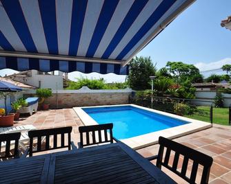 El Descanso - By Costadelsolholiday Family Villa By Marina Heated Private Pool! - Benalmádena - Zwembad