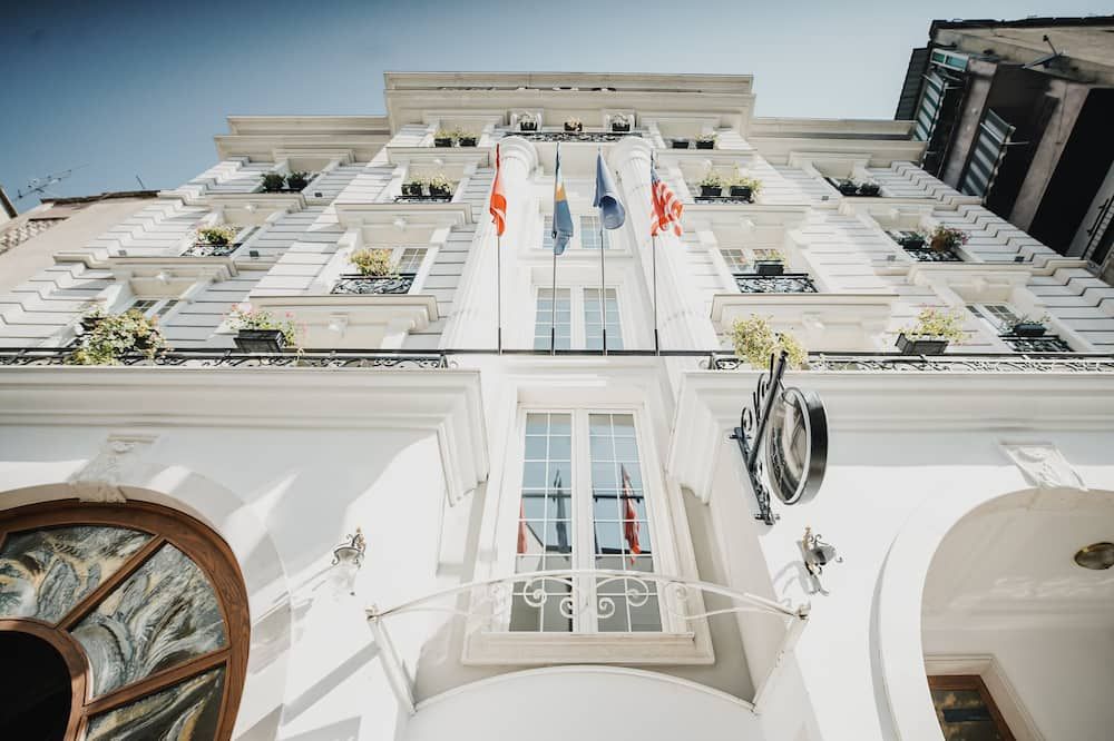 لوت بوتيك هوتل - تيرانا - مبنى