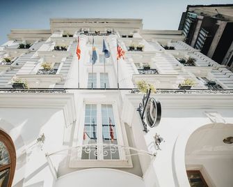 Lot Boutique Hotel - Tirana - Rakennus