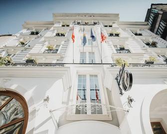 لوت بوتيك هوتل - تيرانا - مبنى