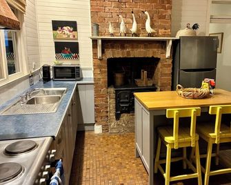 Jasper Cottage, country hideaway with character, comfort and views - Berry - Küche