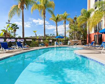 Fairfield Inn by Marriott Mission Viejo Orange County - Mission Viejo - Pool