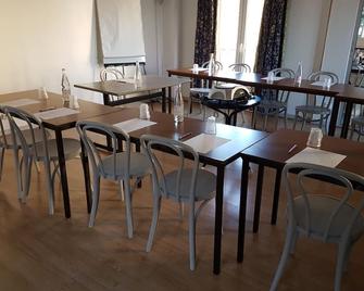 Adonis Arc Hotel Aix - אקס אה פרובאנס - מסעדה