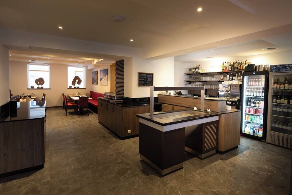 Heart Hotel Nordstern - מאיירהופן - בר