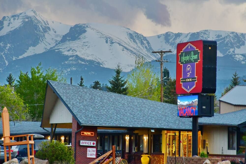 Murphy's Resort - אסטס פארק - בניין