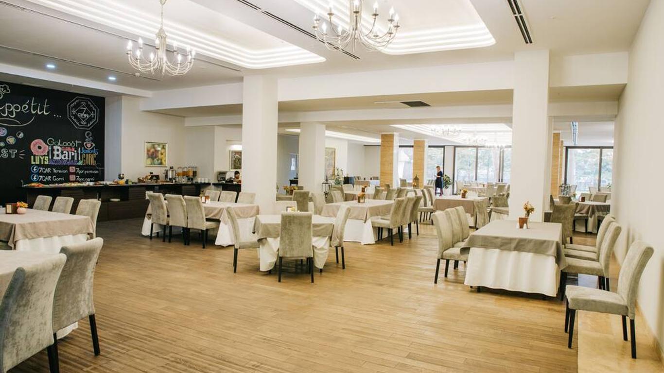 President Hotel By Hrazdan Hotel Cjsc