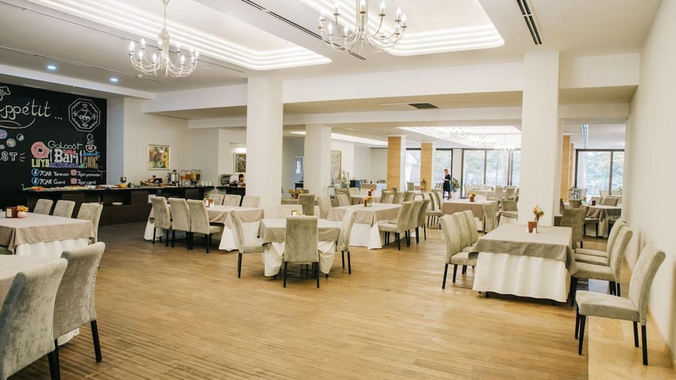 President Hotel By Hrazdan Hotel Cjsc