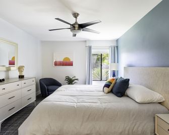 Cozy Condo w Heated Pool 1 Hr to Joshua Tree NP - Palm Springs - Habitación