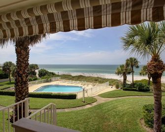 Spectacular Ocean Front Condo in Belleair Beach - Belleair Beach - Piscina