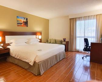 Dhafra Beach Hotel - Jabel al Dhanna - Спальня
