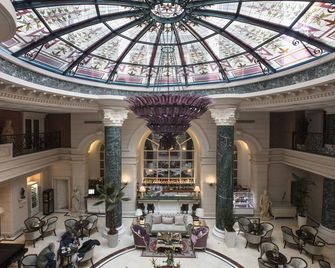 Xheko Imperial Luxury Hotel & Spa - Tirana - Lobby