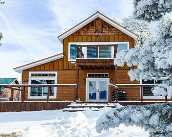 Lake House on Lake Cascade in Donnelly near McCall - Donnelly - Building