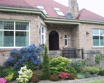 The Cairn Residence - Edinburgh