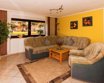 Ferienwohnung Gottloeber - Stadt Wehlen - Huiskamer