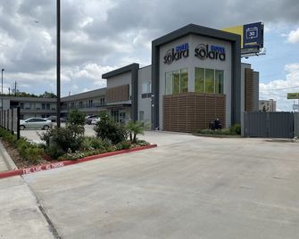 Hotel Solara I-45 & Hobby Airport Houston - Houston - Building