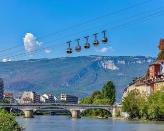 ibis budget Grenoble Sud Seyssins - Seyssins - Outdoors view