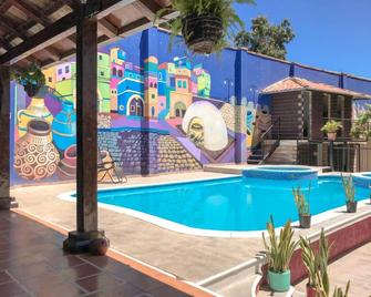 Park Place Hotel - Siguatepeque - Piscina