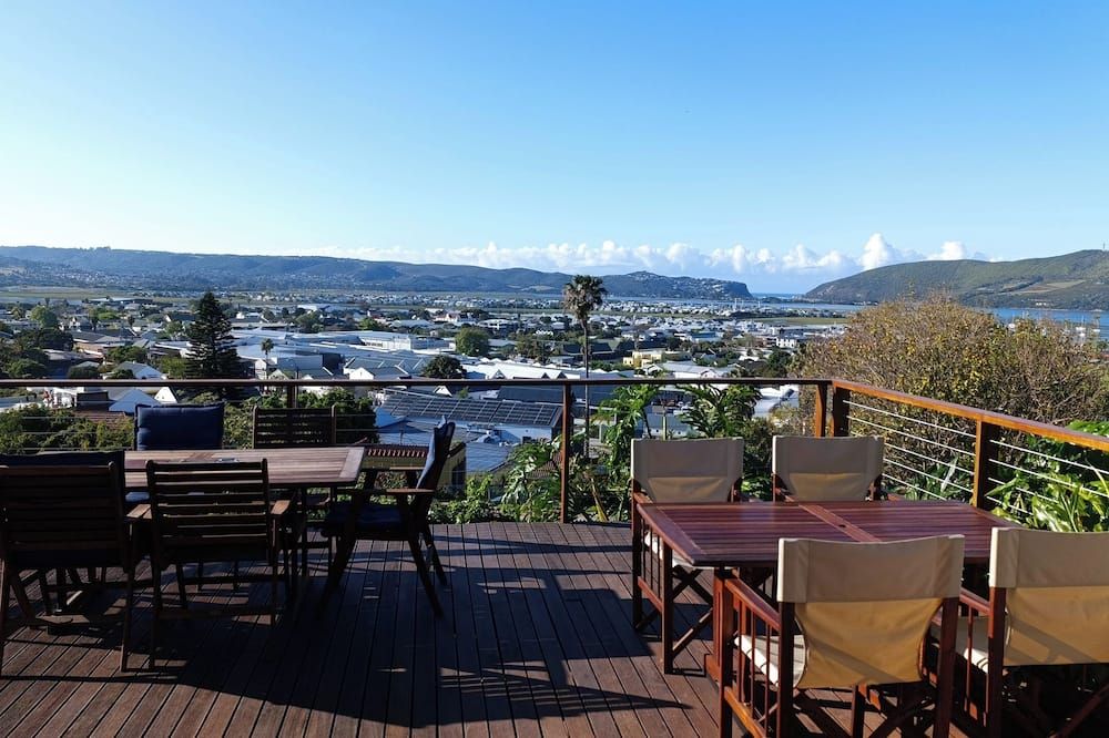 Guinea Fowl Lodge - קניסנה - מרפסת