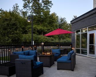 Homewood Suites by Hilton Ajax, Ontario, Canada - Ajax - Terasa