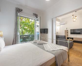 Athens Bright Suite by CloudKeys - Athens - Bedroom