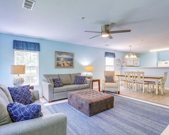 Swim, Golf & Relax: Resort Condo in Myrtle Beach! - Myrtle Beach - Sala de estar