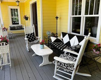 Large Country House Near Monticello, Uva, Wineries - Louisa - Patio