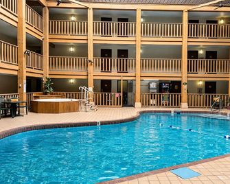 Fairbridge Inn And Suites - Spearfish - Pool