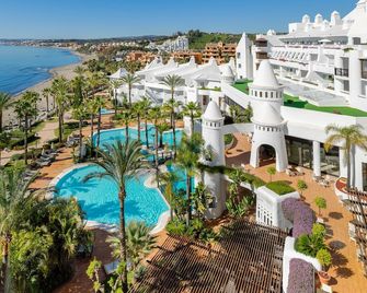 H10 Estepona Palace - Estepona - Svømmebasseng
