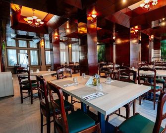 Bacolux Santis, Covasna - Covasna - Restaurante