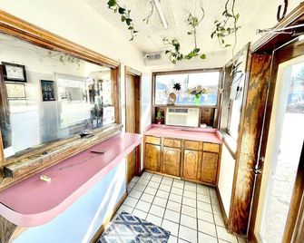 Imperial Motel - Mullins