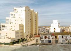 Goldhome - Karina - Empuriabrava - Building