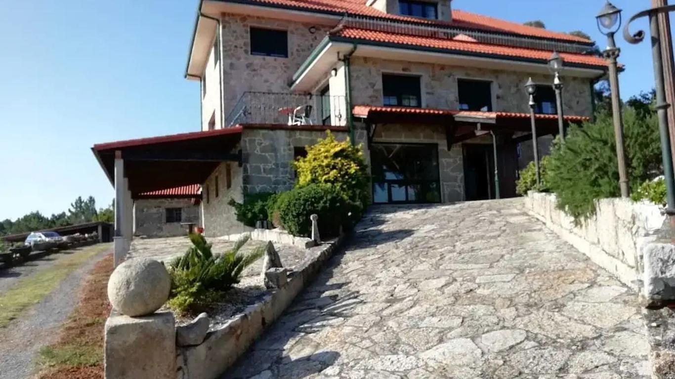 Hotel Rústico Punta Uia